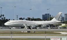 Подареният от Катар самолет на Доналд Тръмп е обявен за новия AIR Force 1