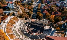 Туризмът трябва да създава възможности за развитие на българските кадри  