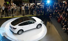 През новата година инвеститорите гледат към автомобилния и отбранителния сектор