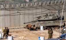 Израел се изтегли от Ливан, но остави войници в буферната зона