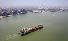 Китай се завръща на ръба на дефлацията на фона на несигурно възстановяване