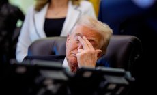 Падението на глинения гигант: Тръмп загуби политическата си суперсила