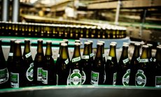 От страх или алчност потребителските гиганти остават в Русия