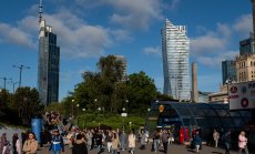 Виждат се пукнатини в процъфтяващата икономика на Полша преди оспорваните избори