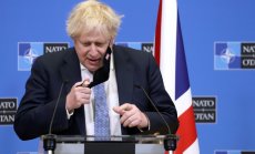 Великобритания премахва мерките срещу ковид тази седмица