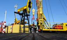 Руските петролни гиганти отчитат спад в приходите при ниски цени и силна рубла