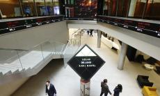 Европейските акции поевтиняват преди речта на Пауъл