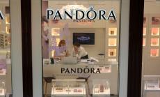 Pandora очаква 20% спад на продажбите през 2020 г. 