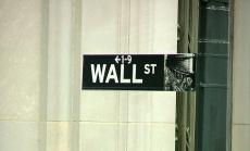 Американските акции се колебаят в условия на слаба търговия