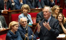 Френската драма приближава 2025 г. с притеснения за бюджетния дефицит и дълга