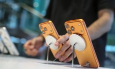 Apple ще стане най-големият производител на смартфони, изпреварвайки Samsung