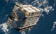 Парче от палет с батерии за МКС е паднало в дом във Флорида, потвърждава НАСА