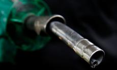 Иран с първа петролна доставка за Европа след отмяната на санкциите