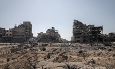 Израел застрашава примирието с нови удари в Газа