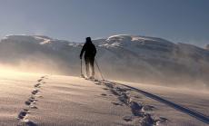 Със спад от 75% в туристопотока може да приключи зимен сезон 2020/2021 