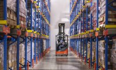 Тръмп и Си отложиха безпредметната търговска война