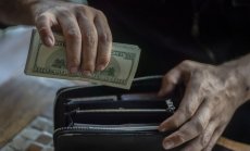 Акциите обичат евтиния долар. Защо все още не е време за празнуване?