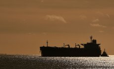 Русия постоянно добавя към тъмния флот, за да преодолее петролните санкции