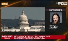 Пелоси успя да маневрира така, че да обедини демократите