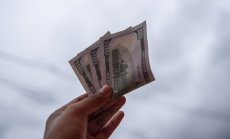 Банкирането се връща към дните на безплатните тостери