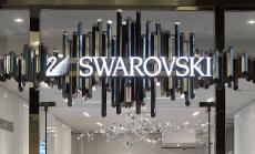 Акционерите на Swarovski одобриха съкращаването на 6 хил. служители и нова стратегия 
