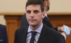 Народното събрание гласува оставката на председателя Никола Минчев 