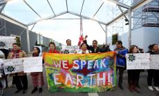 Разногласия между бедните и богатите страни отложиха решението за климата