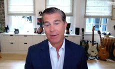 Кавасаки: Не харесвам Илон, но съм акционер в Tesla