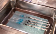 Повечето хора нямат нужда от трета доза ваксина