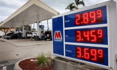 Ще трябва да плащате още, за да използвате пътищата. Обвинявайте електромобилите