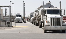 Петролът поскъпва, докато пазарът чака отговорa на Байдън