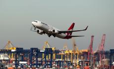 Qantas очаква евтиният петрол да стимулира резултатите