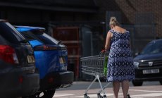 Инфлацията в английските магазини се понижи до 2-годишно дъно