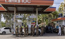 Шри Ланка и Пакистан преговарят с МВФ за милиардни заеми