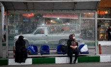 Моралната полиция в Иран изчезва от улиците след десетки убити по време на протестите