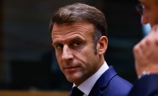 Макрон обеща да завърши мандата си като президент на Франция 