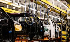 САЩ планират забрана на вноса на части за "свързани" автомобили от Китай и Русия