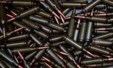 Зеленски трябва да се бори с корупцията, както се бори с Путин