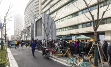 Инфекции с COVID-19 във Франция нараснаха с 25% на седмична база, тенденцията отново е възходяща