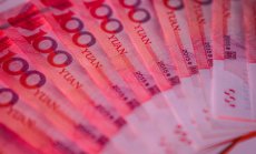 Китай продължава борбата срещу слабия юан - спадовете изнервят централната банка