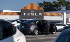 Мъск изглежда все по-самотен, отричайки системите "лидар"