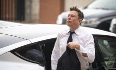 Кой ще се окаже прав за електромобилите: Мъск или Бъфет?