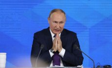 Също като в модерна секта, враговете на Путин сега са нацистки сатанисти