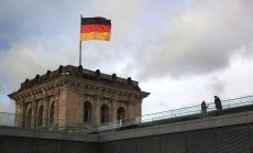 Германските консерватори отложиха спорното гласуване по законопроекта за миграцията