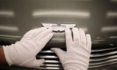 Valkyrie на Aston Martin струва $3 милиона, а поддържката му - още $450 хил.