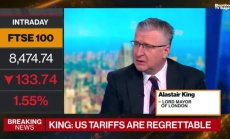 Кинг: Политиците да сключат добри търговски сделки