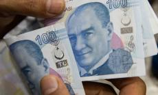 Турската лира поднови спадовете спрямо долара 