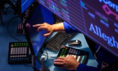 Трейдърите са готови да се върнат към рисковите активи след сделката за дълга в САЩ