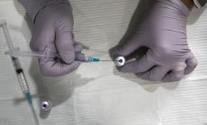 Според ново проучване ваксините на Pfizer и AstraZeneca са ефективни срещу индийския вариант