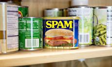 Covid-19 връща американците към пакетираната храна